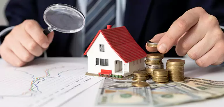 Home Needing Updates in Any Conditions for Cash in South Euclid, OH