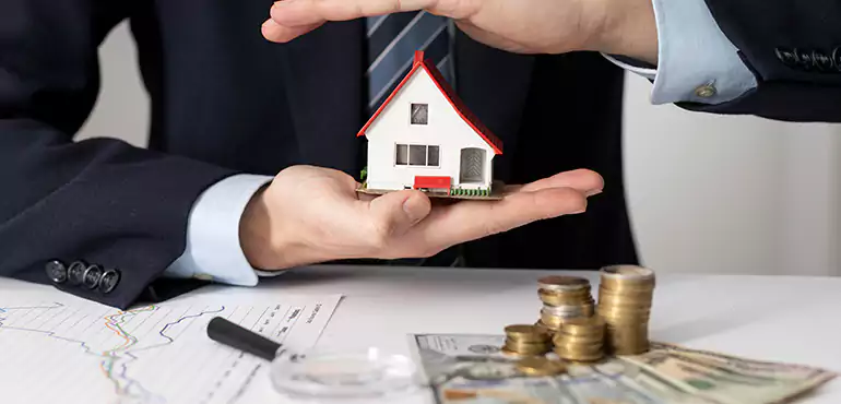 Who Do We Buy Houses From in South Euclid, OH?